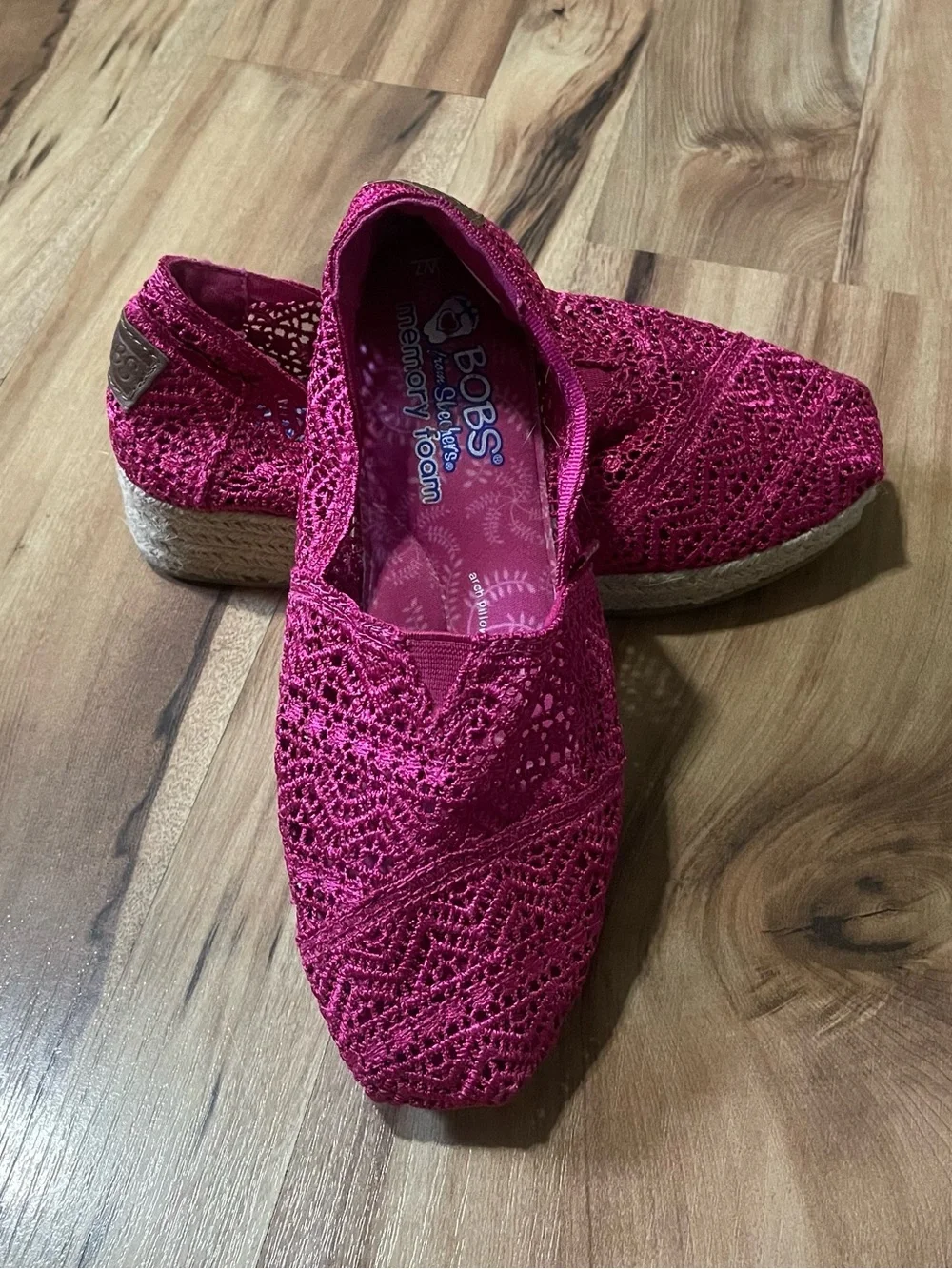Skechers BOBS Highlights Pink Crochet Lace Wedge Espadrilles Memory Foam Size 7